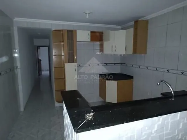 Casa com 137m² 3 quartos e 2 banheiros, à venda, no bairro Vila Falchi em Mauá