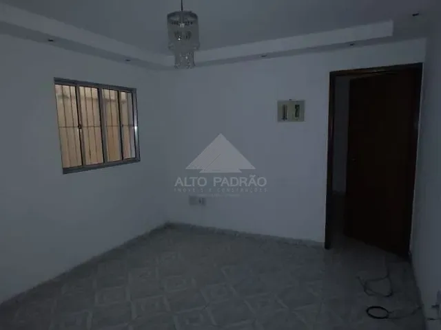 Casa com 137m² 3 quartos e 2 banheiros, à venda, no bairro Vila Falchi em Mauá