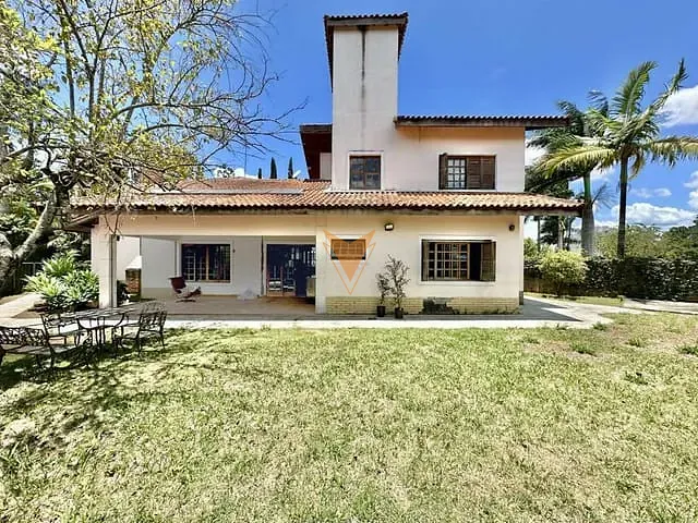 Casa 3 quartos e 4 banheiros, à venda, no bairro Jardim Ana Estela em Carapicuíba