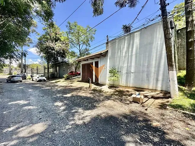 Casa 3 quartos e 4 banheiros, à venda, no bairro Jardim Ana Estela em Carapicuíba
