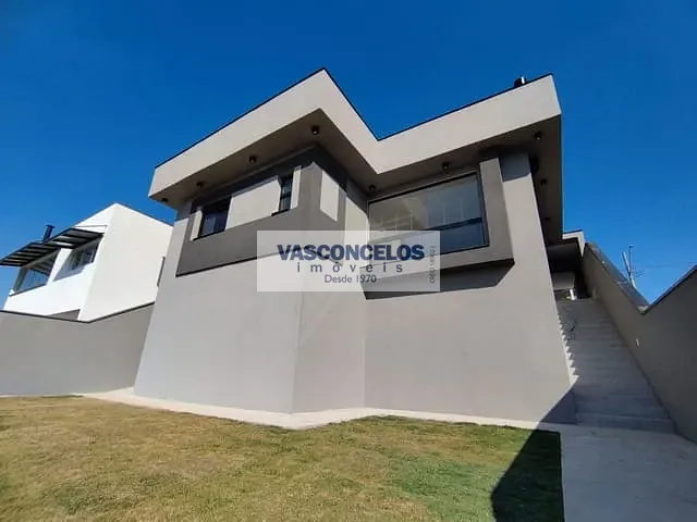 Casa com 378m² 3 quartos e 4 banheiros, à venda, no bairro Recanto dos Eucaliptos em São José dos Campos