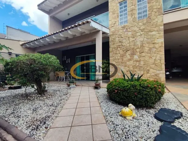 Casa com 363m² 3 quartos e 2 banheiros, à venda, no bairro Jardim Esperança em Londrina