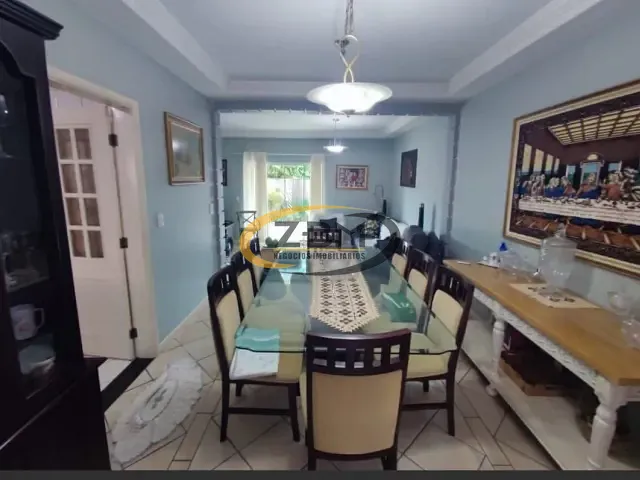 Casa com 363m² 3 quartos e 2 banheiros, à venda, no bairro Jardim Esperança em Londrina