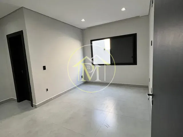 Casa 3 quartos e 4 banheiros, à venda ou para alugar, no bairro Vila Martins em Itu
