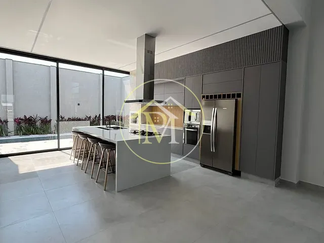 Casa 3 quartos e 4 banheiros, à venda ou para alugar, no bairro Vila Martins em Itu