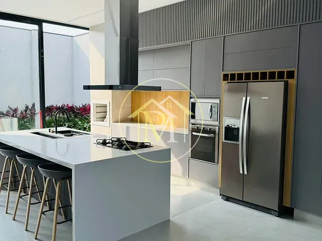 Casa 3 quartos e 4 banheiros, à venda ou para alugar, no bairro Vila Martins em Itu
