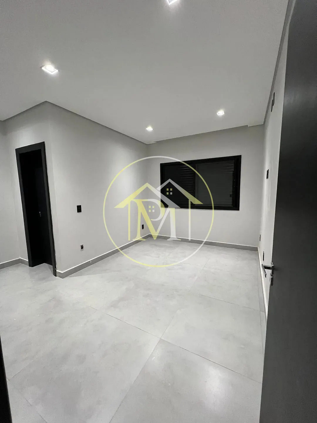 Casa, 3 quartos, 325 m² - Foto 2