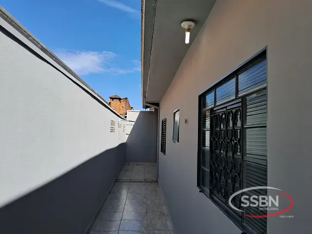 Casa 2 quartos e 1 banheiro, para alugar, no bairro Jardim Capuava em Nova Odessa