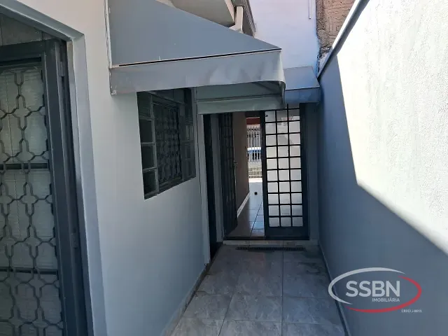 Casa 2 quartos e 1 banheiro, para alugar, no bairro Jardim Capuava em Nova Odessa