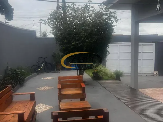 Casa com 241m² 3 quartos e 2 banheiros, à venda, no bairro Igapó em Londrina