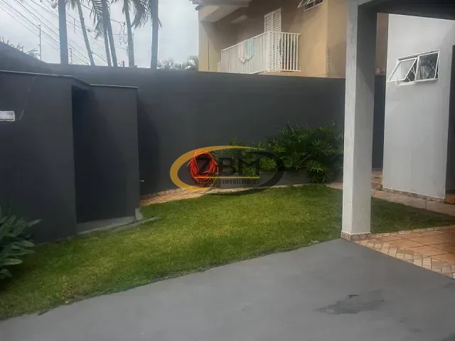 Casa com 241m² 3 quartos e 2 banheiros, à venda, no bairro Igapó em Londrina