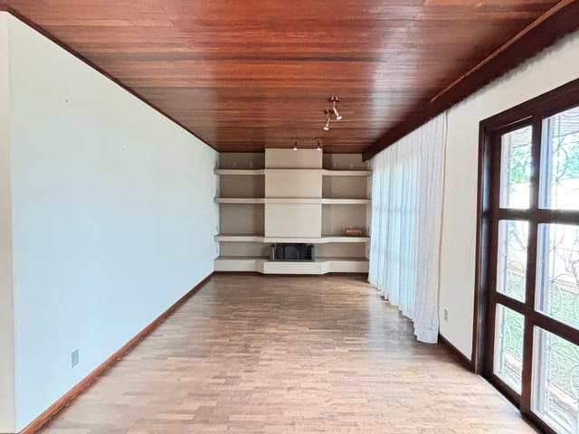 Casa com 240m² 3 quartos e 4 banheiros, à venda, no bairro Estrela em Ponta Grossa
