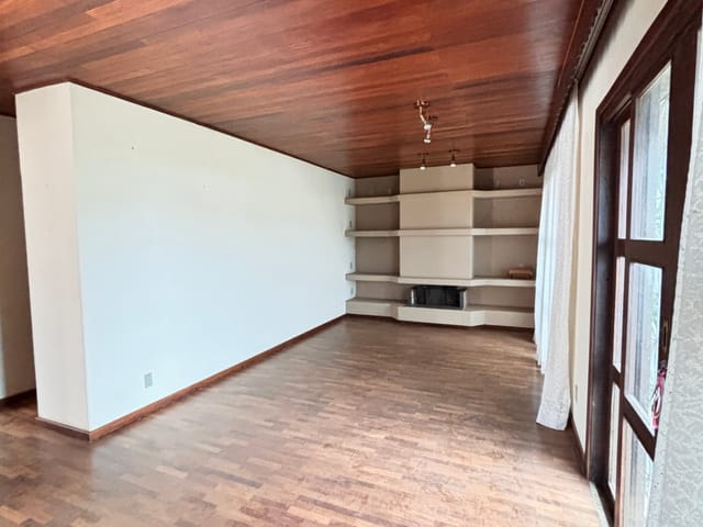 Casa com 240m² 3 quartos e 4 banheiros, à venda, no bairro Estrela em Ponta Grossa