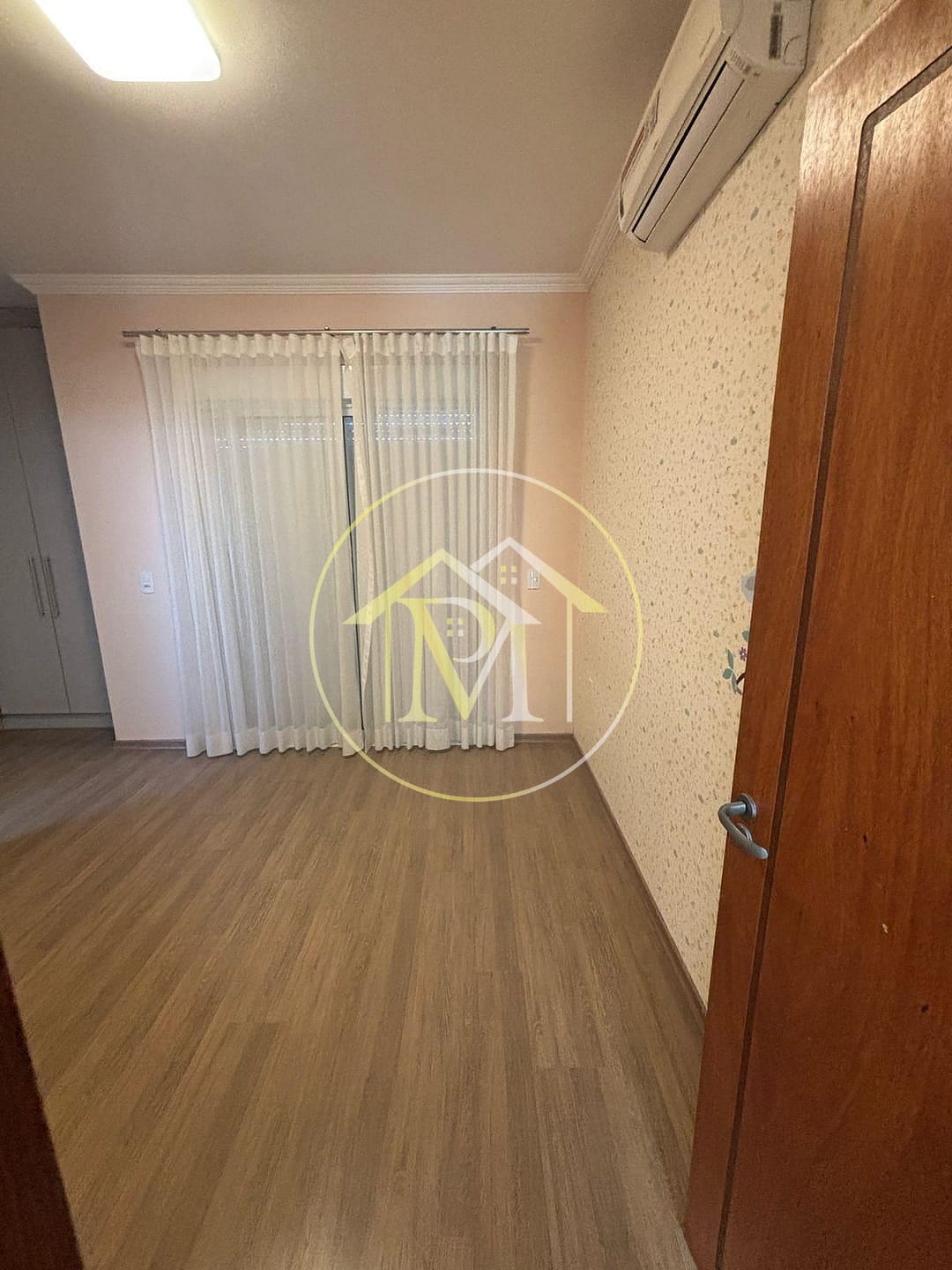 Casa, 3 quartos, 230 m² - Foto 2