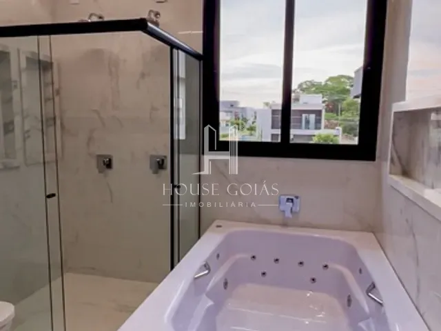 Casa com 349m² 4 quartos e 5 banheiros, à venda, no bairro Parqville Pinheiros em Aparecida de Goiânia
