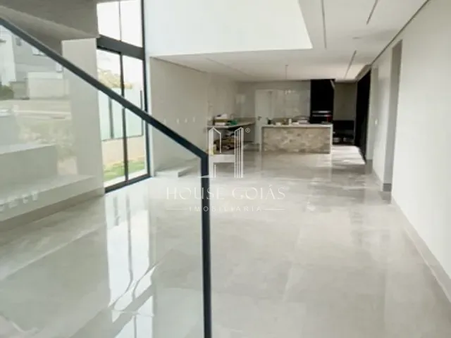 Casa com 349m² 4 quartos e 5 banheiros, à venda, no bairro Parqville Pinheiros em Aparecida de Goiânia