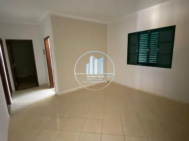 Casa com 144m² 3 quartos e 1 banheiro, à venda, no bairro Santa Cecília em Pouso Alegre