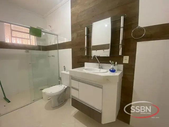 Casa 3 quartos e 2 banheiros, para alugar, no bairro Vila Azenha em Nova Odessa