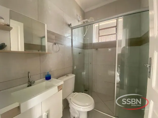 Casa 3 quartos e 2 banheiros, para alugar, no bairro Vila Azenha em Nova Odessa