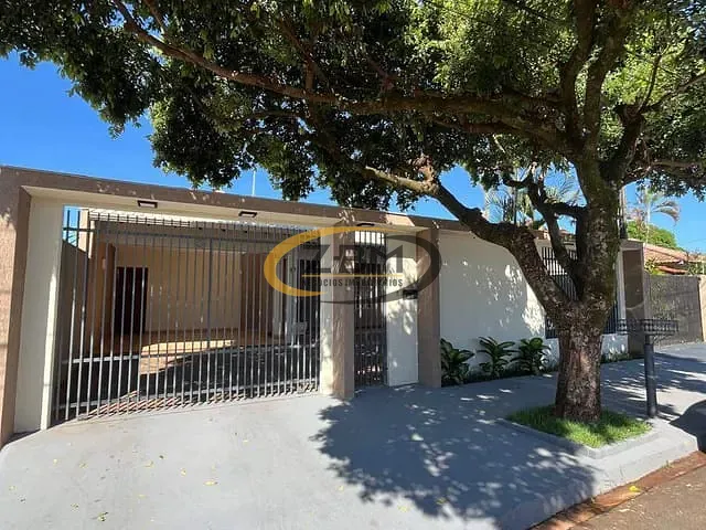 Casa com 360m² 4 quartos e 2 banheiros, à venda, no bairro San Fernando em Londrina