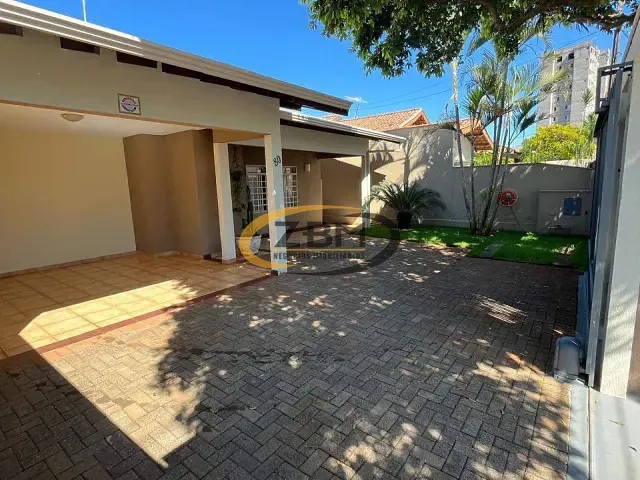 Casa com 360m² 4 quartos e 2 banheiros, à venda, no bairro San Fernando em Londrina
