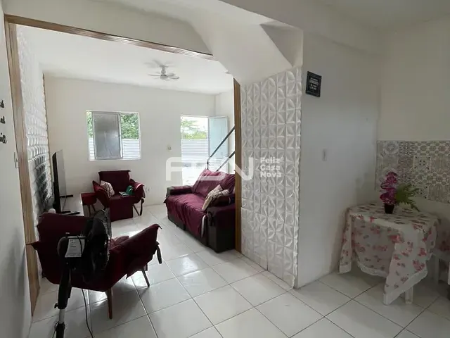 Casa 2 quartos e 1 banheiro, para alugar, no bairro Parque Verde I em Camaçari