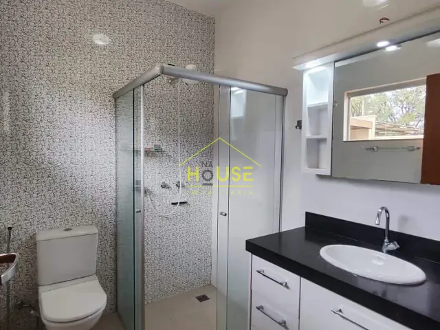 Casa 3 quartos e 2 banheiros, para alugar, no bairro Jardim das Palmeiras II em Votuporanga