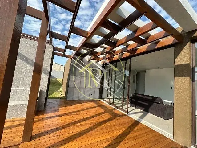 Casa com 1070m² 3 quartos e 6 banheiros, à venda, no bairro Caguaçu em Sorocaba