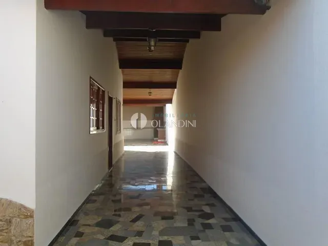 Casa com 360m² 3 quartos e 3 banheiros, à venda, no bairro Jardim Conservani em Artur Nogueira
