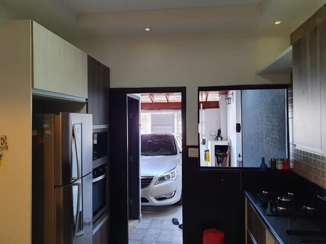 Casa com 144m² 3 quartos e 2 banheiros, à venda, no bairro Vista Alegre em Taubaté