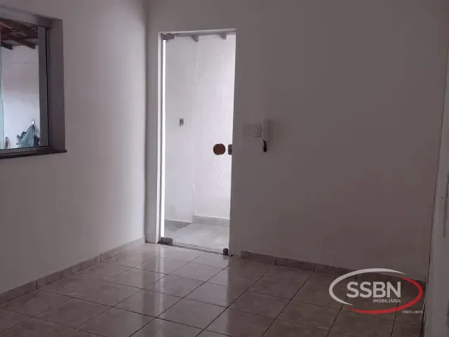 Casa 3 quartos e 2 banheiros, para alugar, no bairro Parque São Jerônimo em Americana
