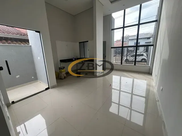 Casa com 125m² 3 quartos e 2 banheiros, para alugar, no bairro Jardim Colúmbia D em Londrina