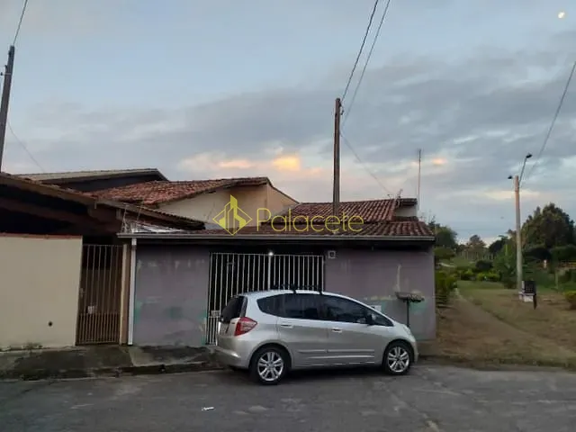 Casa com 135m² 2 quartos e 1 banheiro, à venda, no bairro Residencial Mombaça em Pindamonhangaba