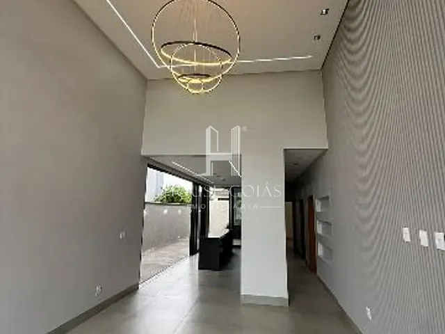 Casa 3 quartos e 4 banheiros, à venda, no bairro Parqville Pinheiros em Aparecida de Goiânia