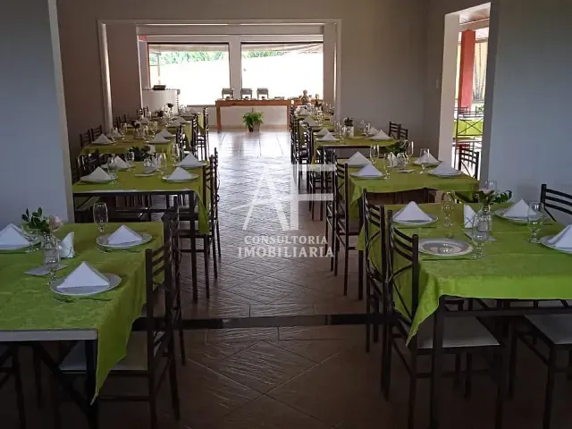 Casa com 1000m² 3 quartos e 4 banheiros, à venda, no bairro São Gonçalo em Taubaté
