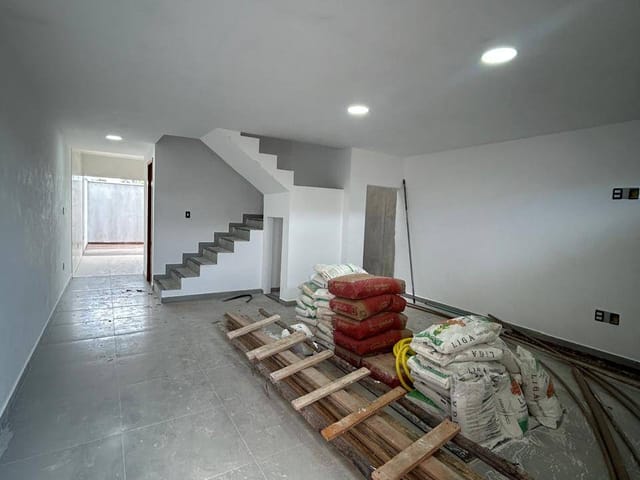 Casa 3 quartos e 2 banheiros, à venda, no bairro Vale das palmeiras em Macaé