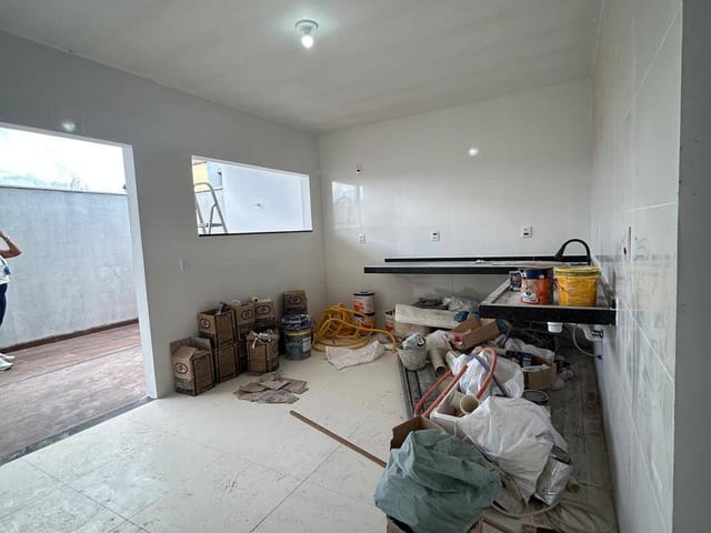 Casa 3 quartos e 2 banheiros, à venda, no bairro Vale das palmeiras em Macaé