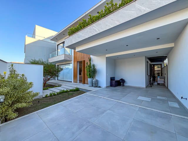 Casa com 550m² 6 quartos e 9 banheiros, à venda, no bairro Recreio dos Bandeirantes em Rio de Janeiro
