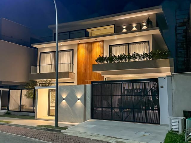 Casa com 550m² 6 quartos e 9 banheiros, à venda, no bairro Recreio dos Bandeirantes em Rio de Janeiro