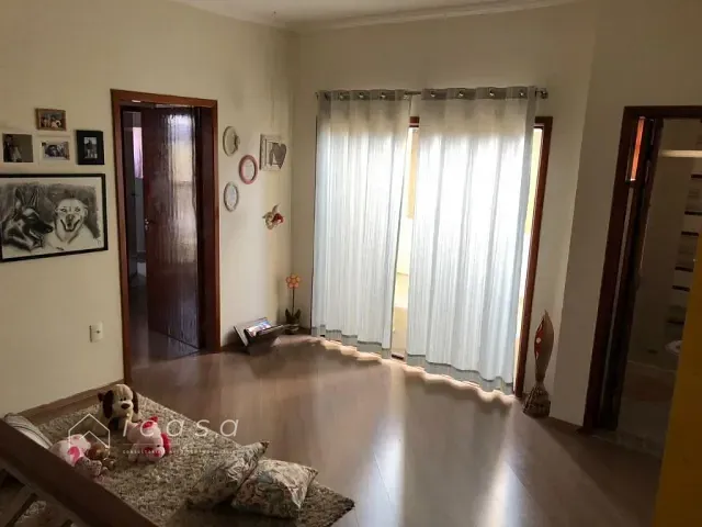 Casa com 300m² 3 quartos e 1 banheiro, à venda, no bairro Parque Residencial Santo André em Caçapava