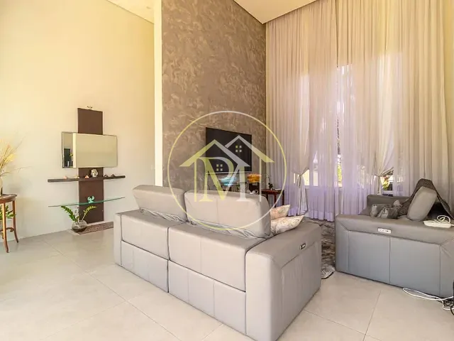 Casa com 1000m² 3 quartos e 5 banheiros, à venda, no bairro Parque São Bento em Sorocaba