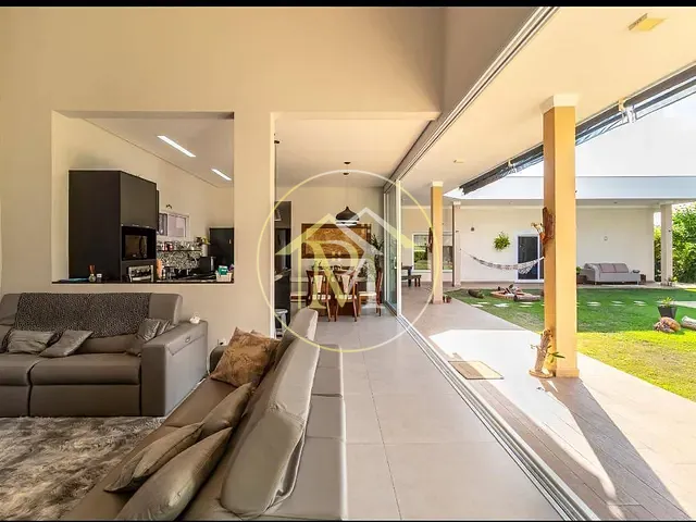 Casa com 1000m² 3 quartos e 5 banheiros, à venda, no bairro Parque São Bento em Sorocaba