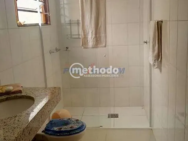 Casa com 300m² 5 quartos e 3 banheiros, à venda, no bairro Jardim Flamboyant em Campinas