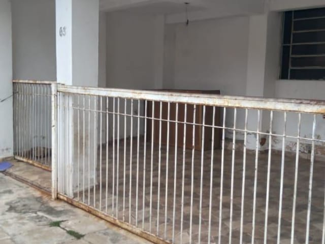 Casa 2 quartos e 1 banheiro, à venda, no bairro Jardim Crepúsculo em São João da Boa Vista