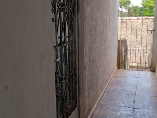 Casa 2 quartos e 1 banheiro, à venda, no bairro Jardim Crepúsculo em São João da Boa Vista