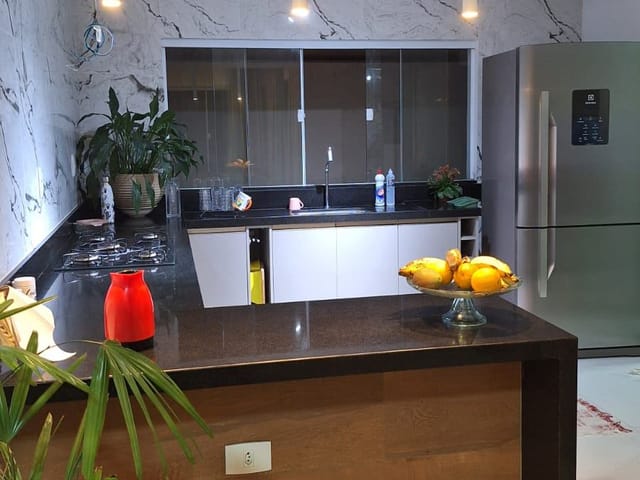 Casa 4 quartos e 5 banheiros, à venda, no bairro Lagoa em Macaé