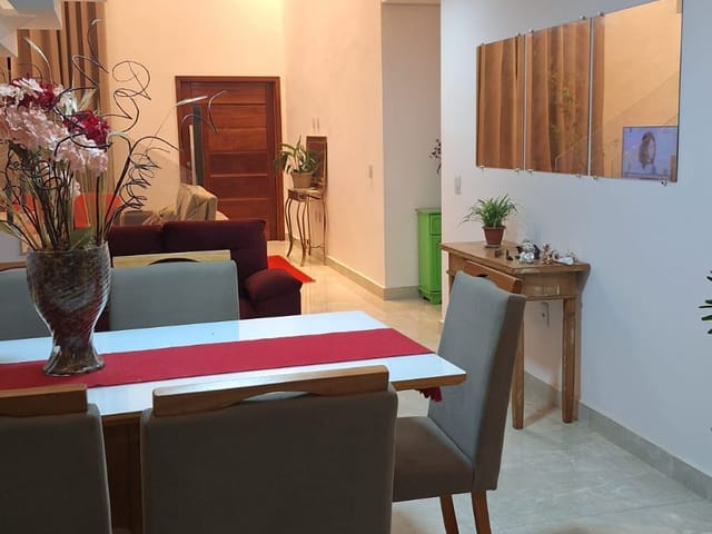 Casa 4 quartos e 5 banheiros, à venda, no bairro Lagoa em Macaé