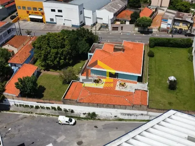 Casa com 2100m², à venda, no bairro Jardim de Lucca em Itatiba