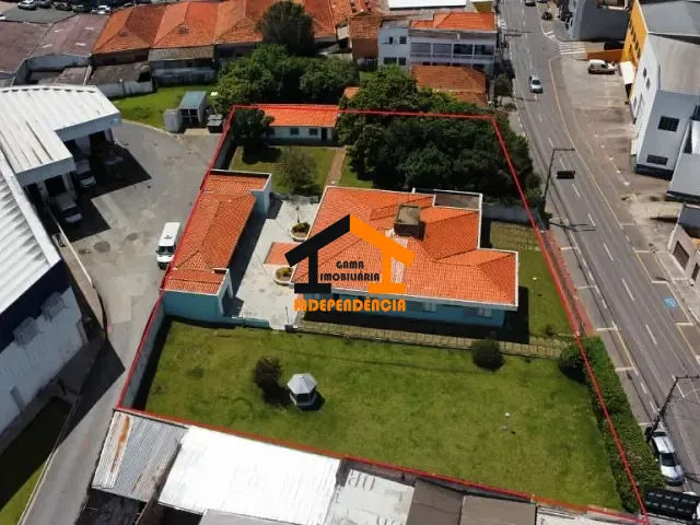 Casa com 2100m², à venda, no bairro Jardim de Lucca em Itatiba