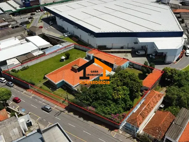 Casa com 2100m², à venda, no bairro Jardim de Lucca em Itatiba